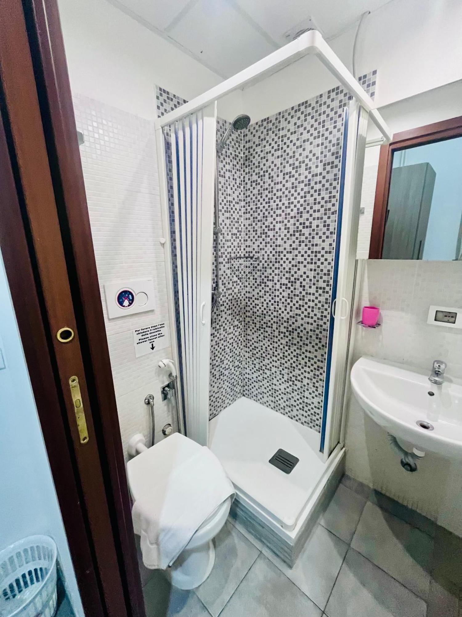 Grandis Rooms روما المظهر الخارجي الصورة